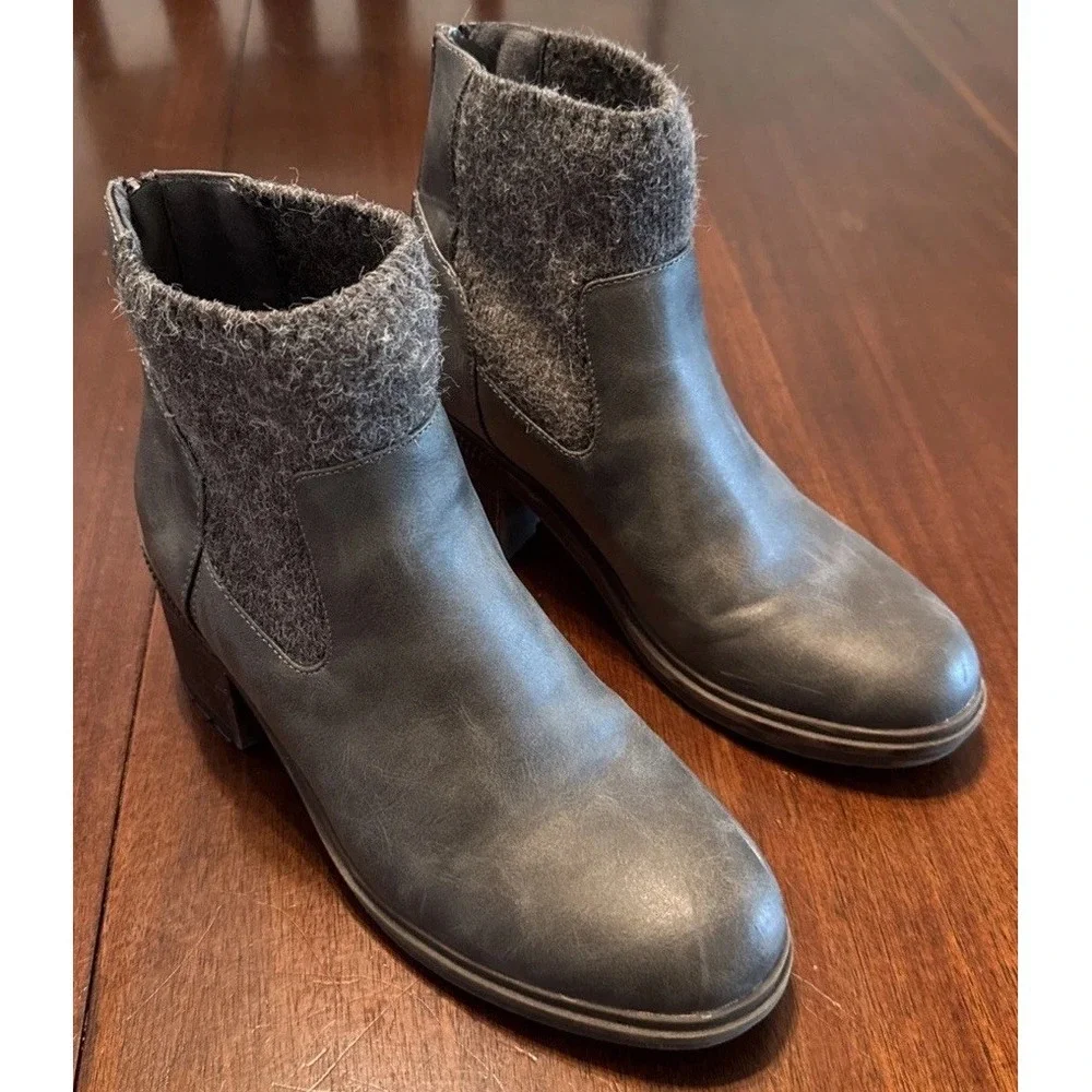 Buckle B Women's Size 9 Gray Ankle Boots Knit Panels Back Zip Block Heel